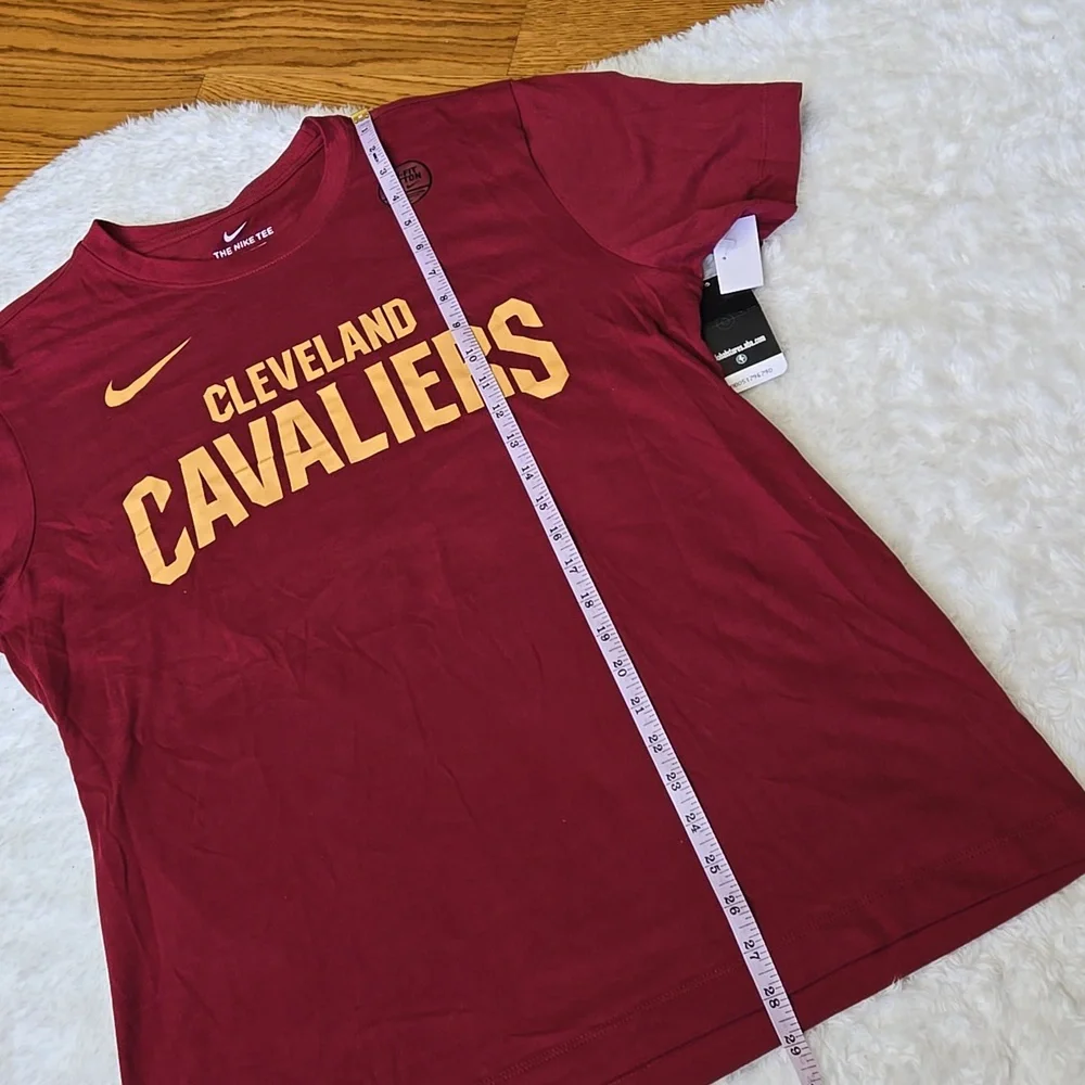 Nike Cleveland Cavaliers T-Shirt, Mens Medium, New With Tags